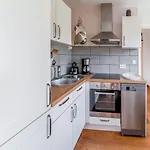 Vakantiehuis Charming House With Wellness