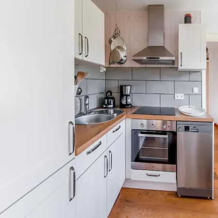 펜션 Charming House With Wellness