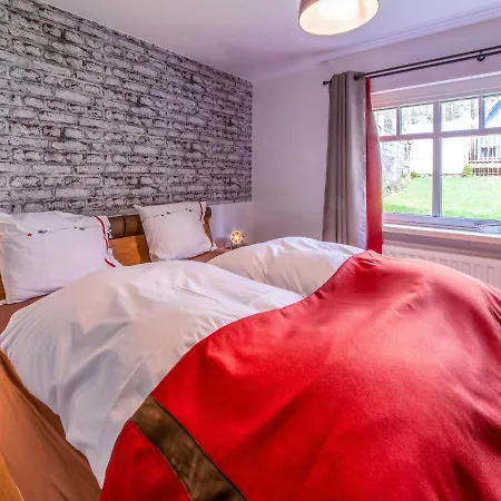 Charming House With Wellness Feriehus