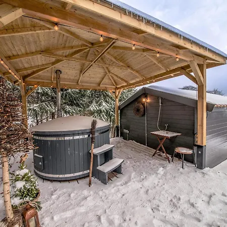 Charming House With Wellness Feriehus