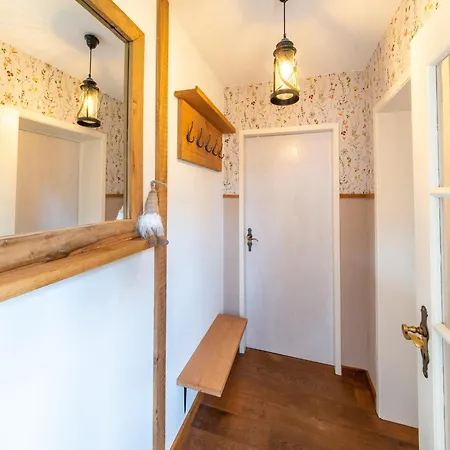 Charming House With Wellness Feriehus
