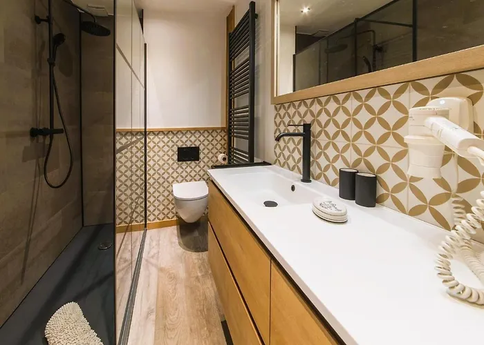 Charming House With Wellness בולאנז'