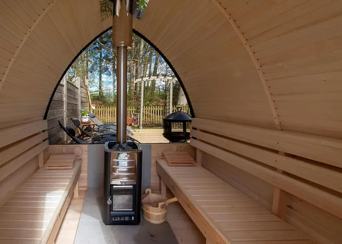 Charming House With Wellness