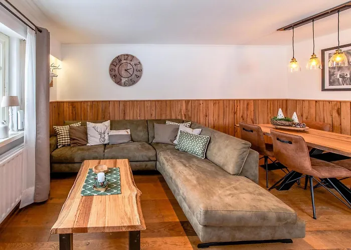 בית נופש Charming House With Wellness