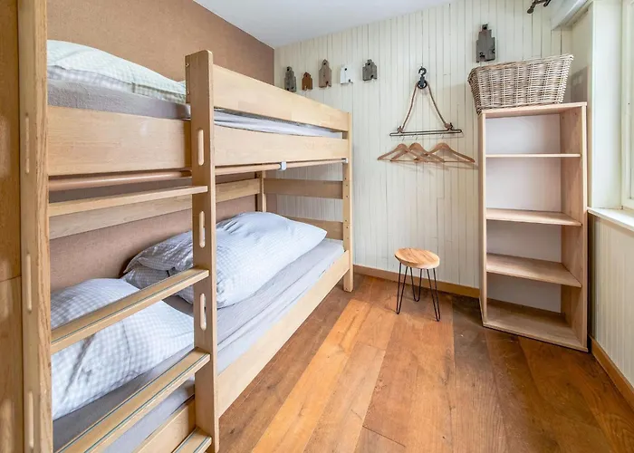 Charming House With Wellness בית נופש *